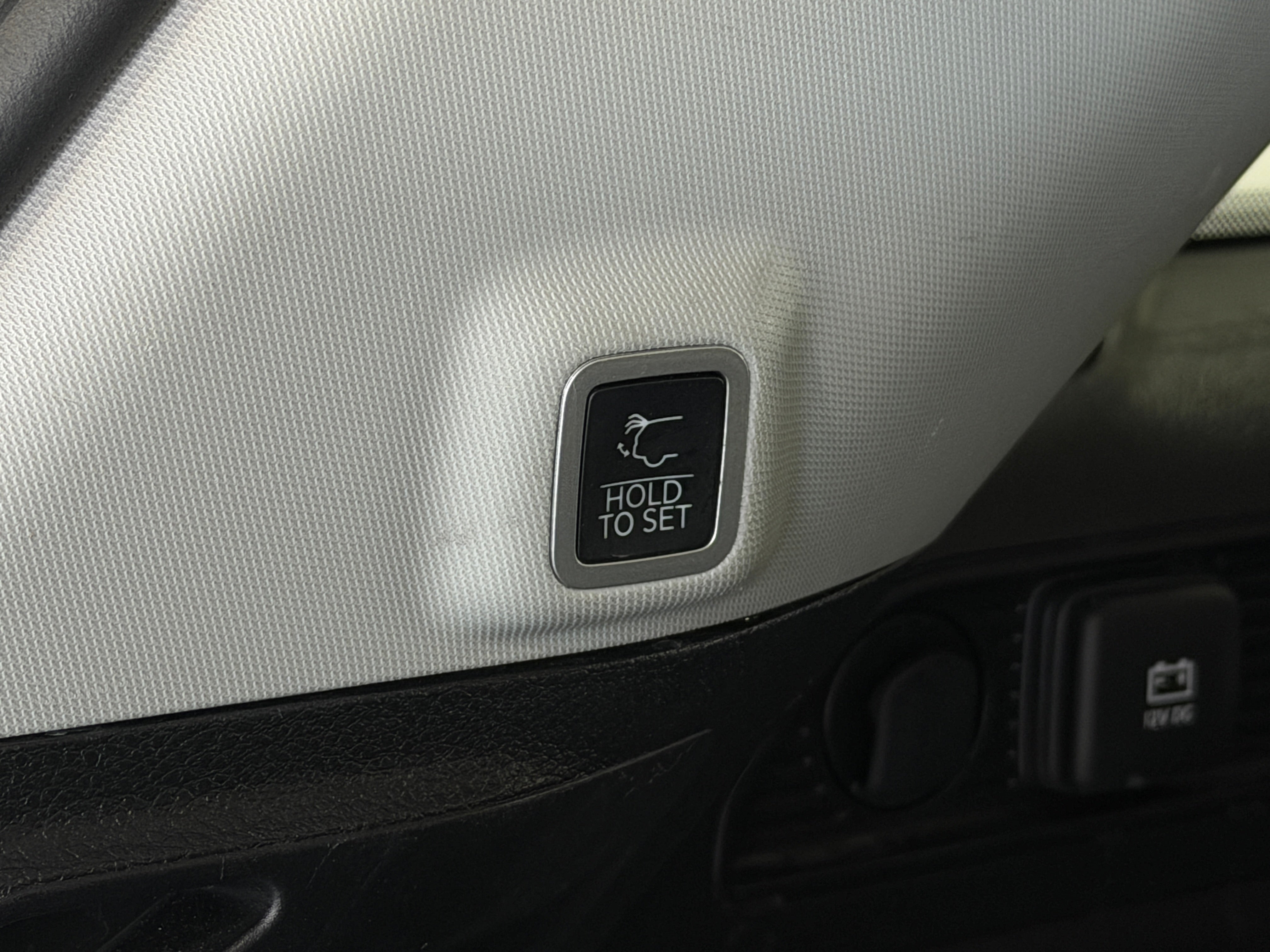 jeep grand cherokee 2023 1C4RJHBGXPC607187 image jeep grand cherokee 2023 1C4RJHBGXPC607187 image
